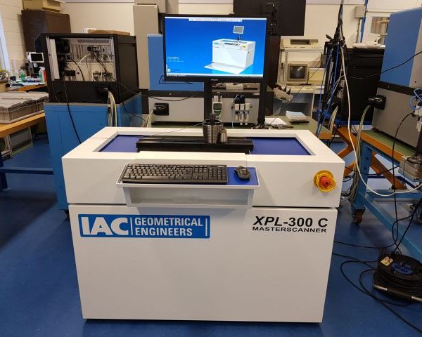 XPL-C 300 Front work position
